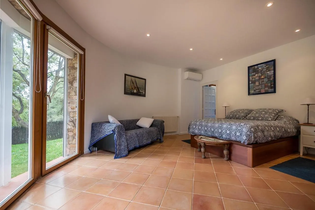 Holiday home T-8 Tamariu 9Pax Villa
